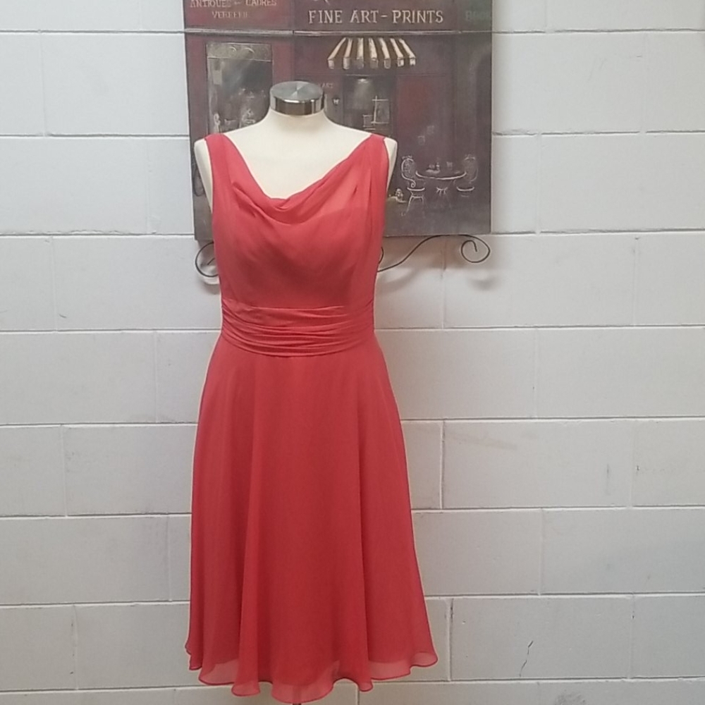 B2 Midi Dress